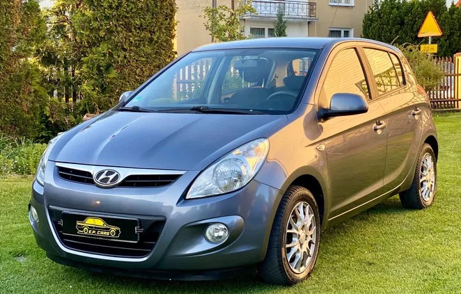 Hyundai i20 cena 17900 przebieg: 201500, rok produkcji 2010 z Sobótka małe 106